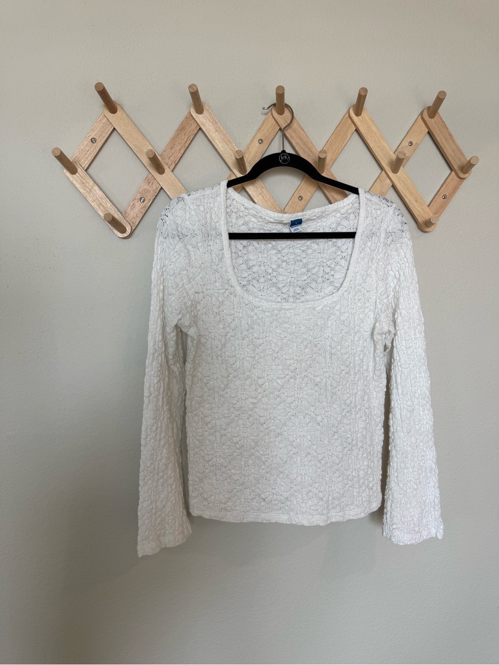 OLD NAVY White Lace Long-Sleeve Scoop Neck Top